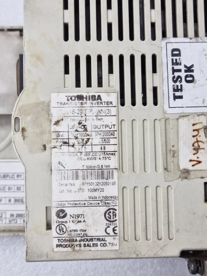 TOSHIBA TRANSISTOR INVERTER VFS11S-2007PL-WN(3) (USED CONDITION)